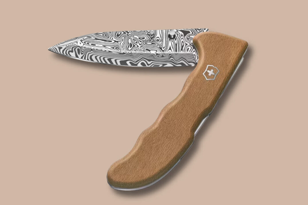 Victorinox 的 Damasteel Evoke EDC 刀:用 115 层杰作替换工具箱 | HiConsumption